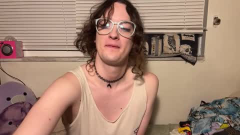 treecups online show from March 28, 2:18 am