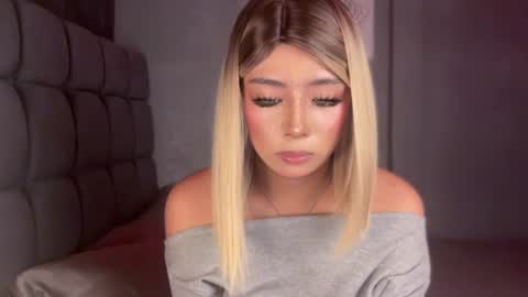 trexie_fucks15 online show from August 2, 5:31 pm