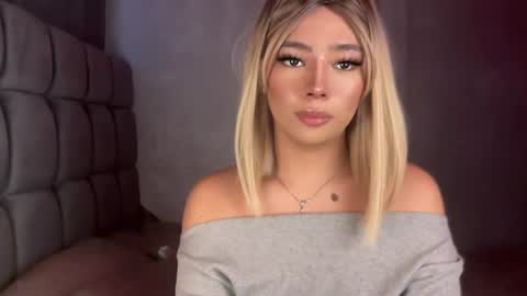 trexie_fucks15 online show from August 10, 6:04 am