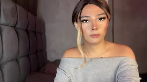 trexie_fucks15 online show from August 16, 1:48 pm
