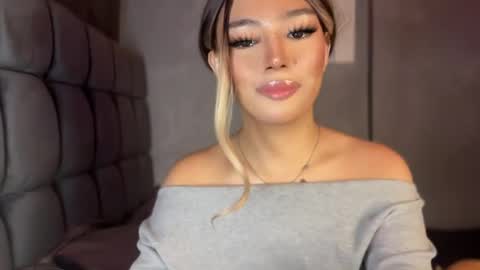 trexie_fucks15 online show from August 16, 2:54 pm