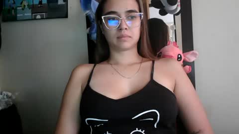 triana_bell online show from August 2, 4:25 pm