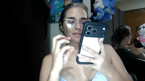 triana_bell online show from August 14, 3:21 am