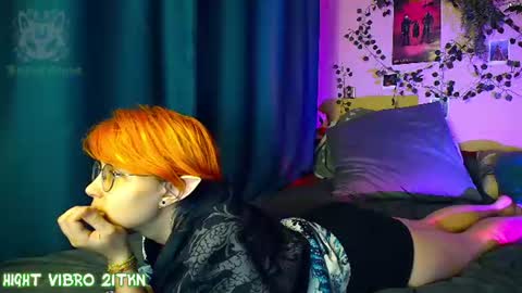 trickykitsune online show from July 25, 5:17 pm