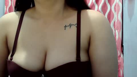 trisha696 online show from August 7, 4:23 am