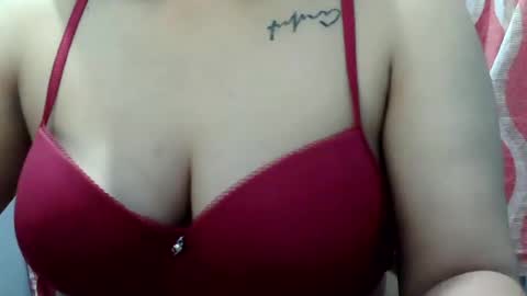 trisha696 online show from August 10, 7:10 am