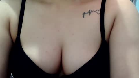 trisha696 online show from August 15, 2:04 am