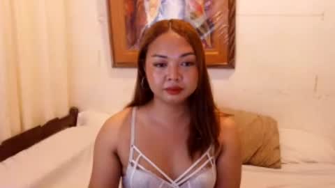 trishakera online show from August 16, 1:15 pm