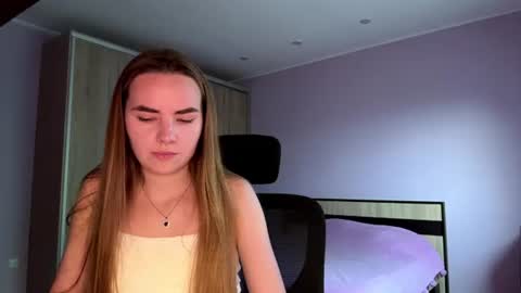 Lissa online show from September 6, 1:39 pm