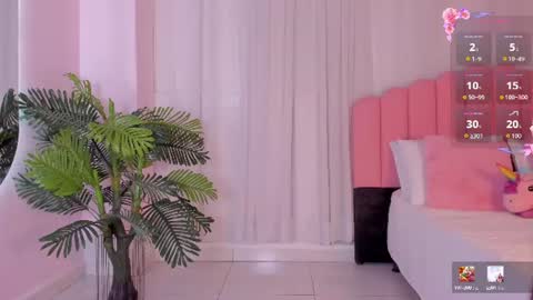 trixxie_18 online show from August 10, 12:34 am
