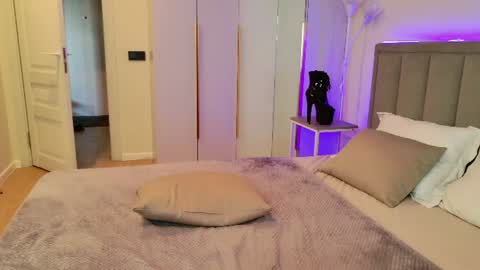 Alexandra online show from August 15, 6:39 am