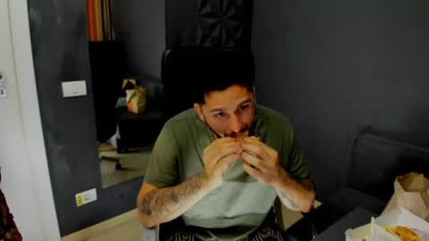 TroyWade online show from August 11, 6:15 am