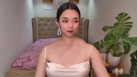 ts_yoshi_ online show from July 9, 12:04 am