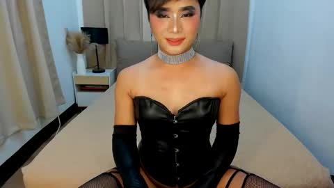 YOUR MISTRESS online show from May 13, 7:41 am