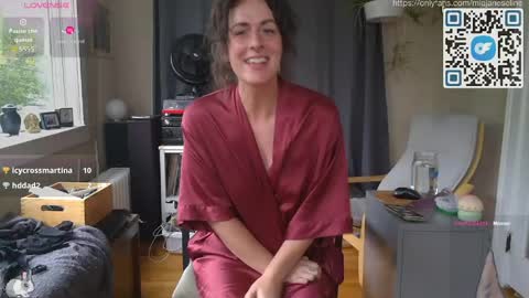 Mia-Jane Seline online show from May 14, 2:49 pm