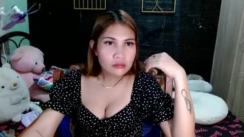 SHENA  online show from August 13, 3:20 am