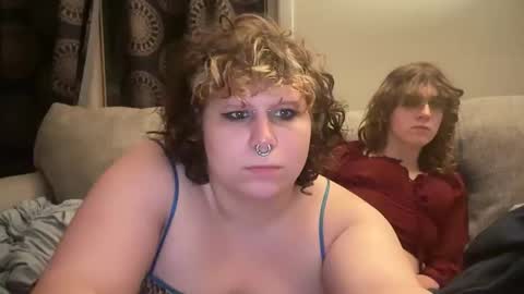 Gigi online show from May 19, 6:03 am