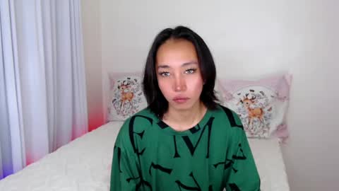 tskitty_girl online show from August 15, 9:02 am