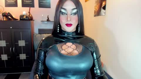 Nicoleeee online show from August 7, 11:10 am