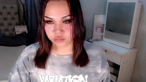 jayvie online show from August 7, 11:38 pm