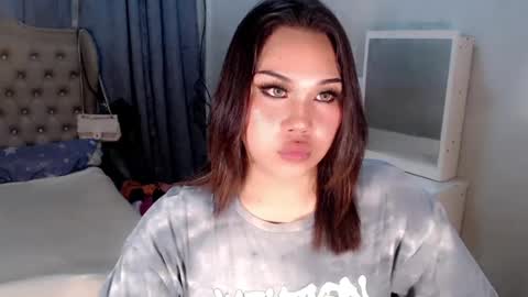 jayvie online show from August 14, 10:19 am