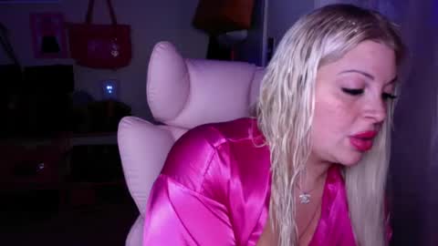 xTinnaaaaa online show from July 5, 2:25 am