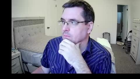 tstwbtsb online show from April 29, 7:49 pm