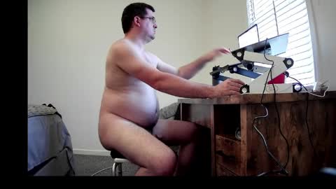 tstwbtsb online show from May 4, 6:42 pm
