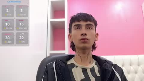 ttimy_x_boy online show from August 17, 10:37 pm