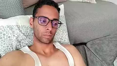 TunisienSexyGuy online show from May 10, 2:41 pm