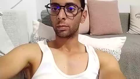 TunisienSexyGuy online show from May 10, 6:32 pm