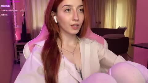 tutti_cutieee online show from July 23, 8:49 am