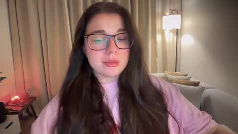 Ariana online show from August 3, 6:04 pm