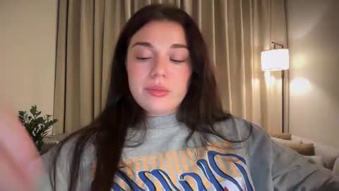 Ariana online show from August 10, 11:50 pm
