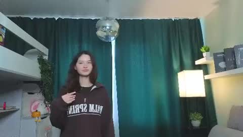 Mila online show from August 15, 7:34 am