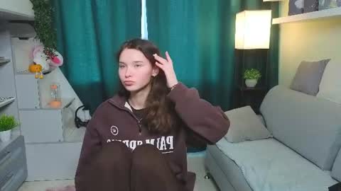 Mila online show from August 15, 10:52 am