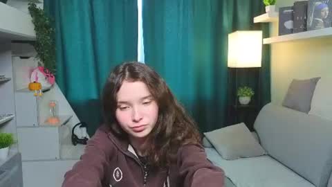 Mila online show from August 15, 11:58 am