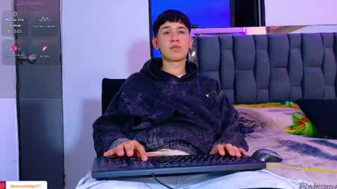 Mr Daren online show from July 23, 2:14 am