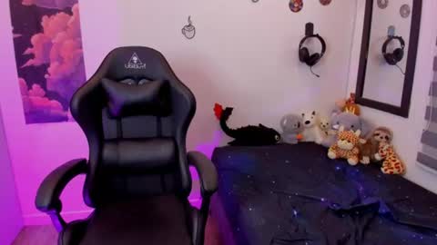 twink_dream__ online show from August 18, 3:01 am