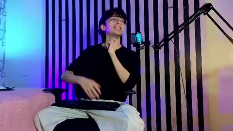 Sebastin online show from August 4, 1:19 pm