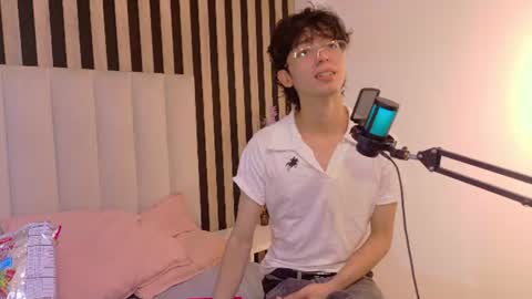 Sebastin online show from August 12, 7:16 pm