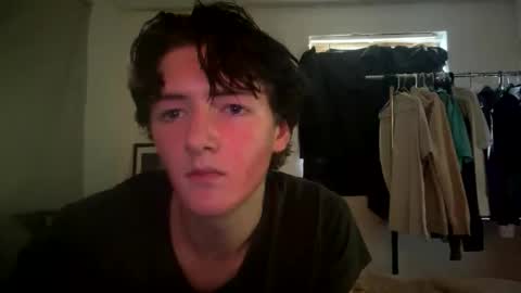 twinkboyboi69 online show from April 21, 11:30 pm