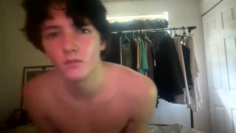 twinkboyboi69 online show from May 22, 8:22 pm