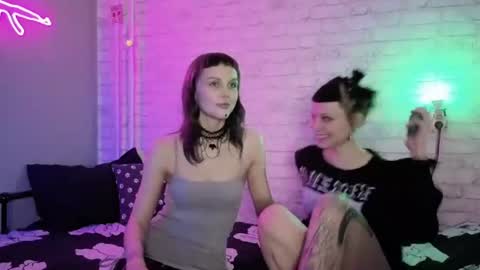 Sin and Skin online show from June 16, 6:17 pm