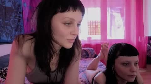 Sin and Skin online show from August 15, 12:31 pm