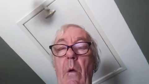 Leslie online show from June 25, 9:34 am