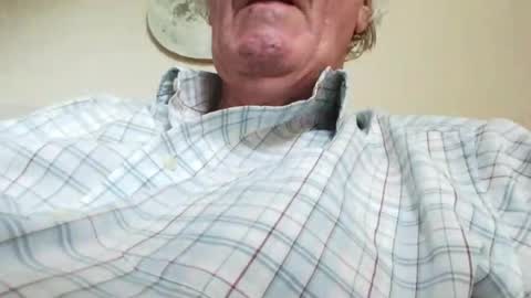 Leslie online show from June 25, 11:57 am