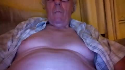 Leslie online show from June 27, 11:18 pm