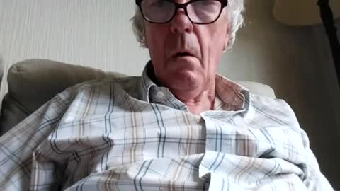 Leslie online show from June 28, 3:26 pm