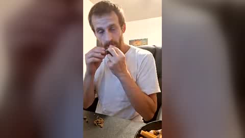 twiztedmrj online show from August 9, 9:49 pm